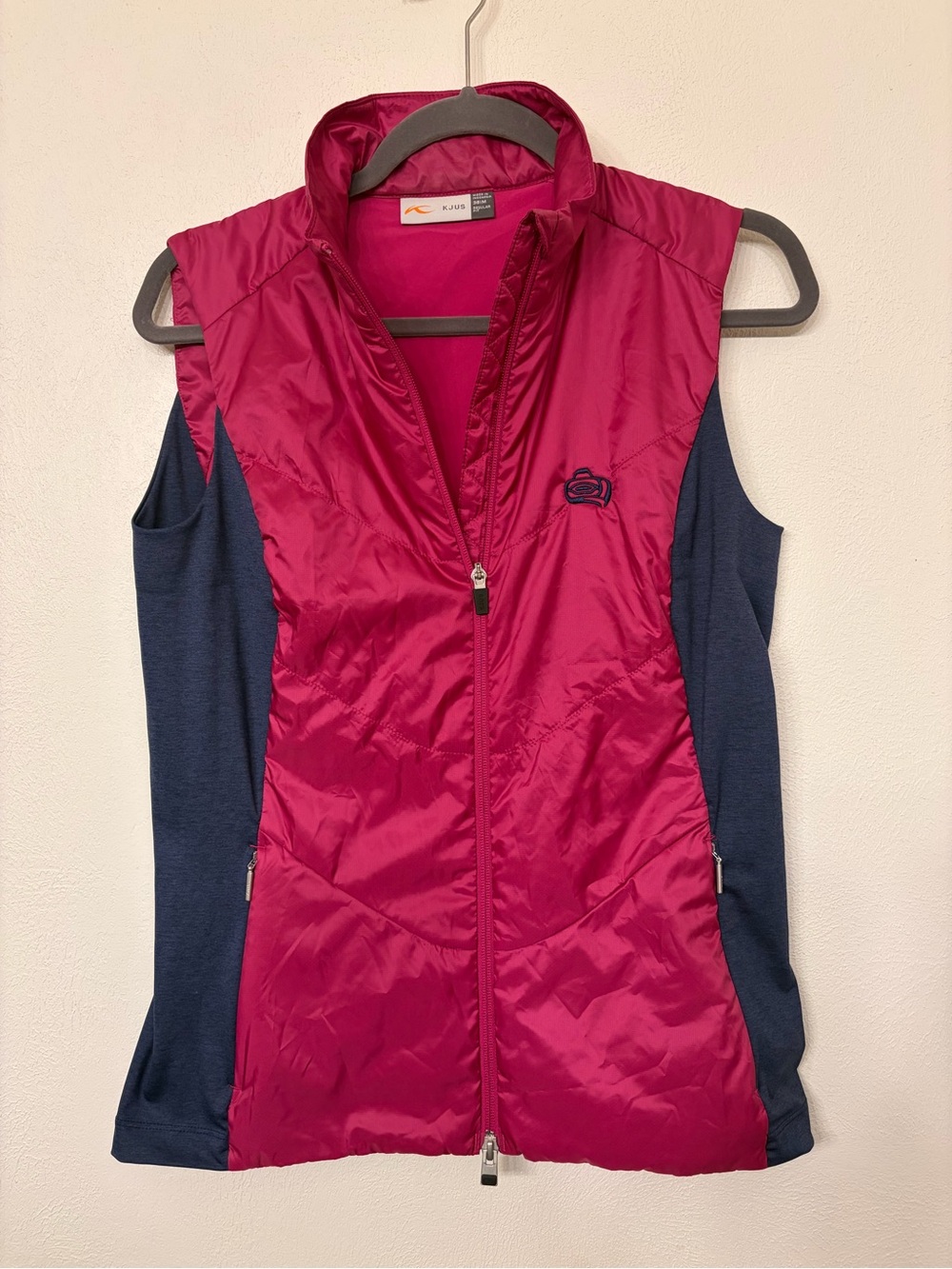 KJUS Women’s  Pink and Navy Blue Hybrid Golf Vest Regular Fit Size Medium